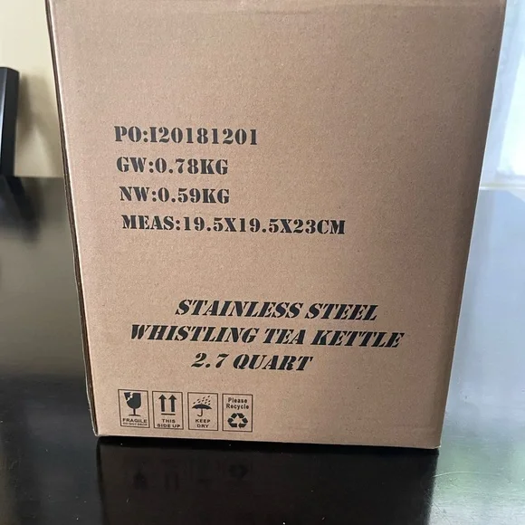 Blue Whistling Tea Kettle - Picture 4 of 5